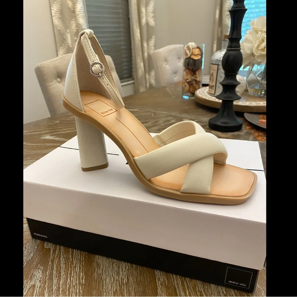 Dolce Vita Heels - Picture 6 of 8